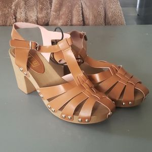 Tan Sandals